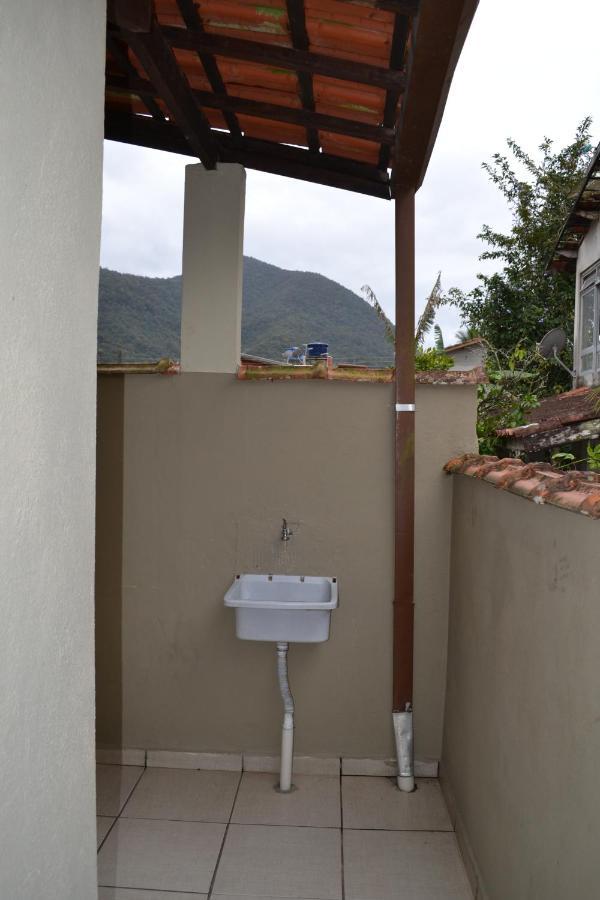 Casas Em Proximo Da Com 2 Dormitorios, Churrasqueira E 3 Vagas De Garagem *