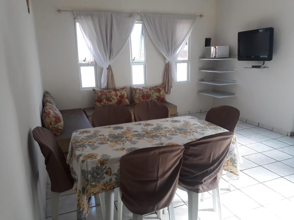 Casas Em Proximo Da Com 2 Dormitorios, Churrasqueira E 3 Vagas De Garagem